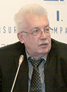 Александр Артамонов